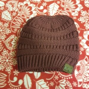 Maroon CC knit winter beanie/hat